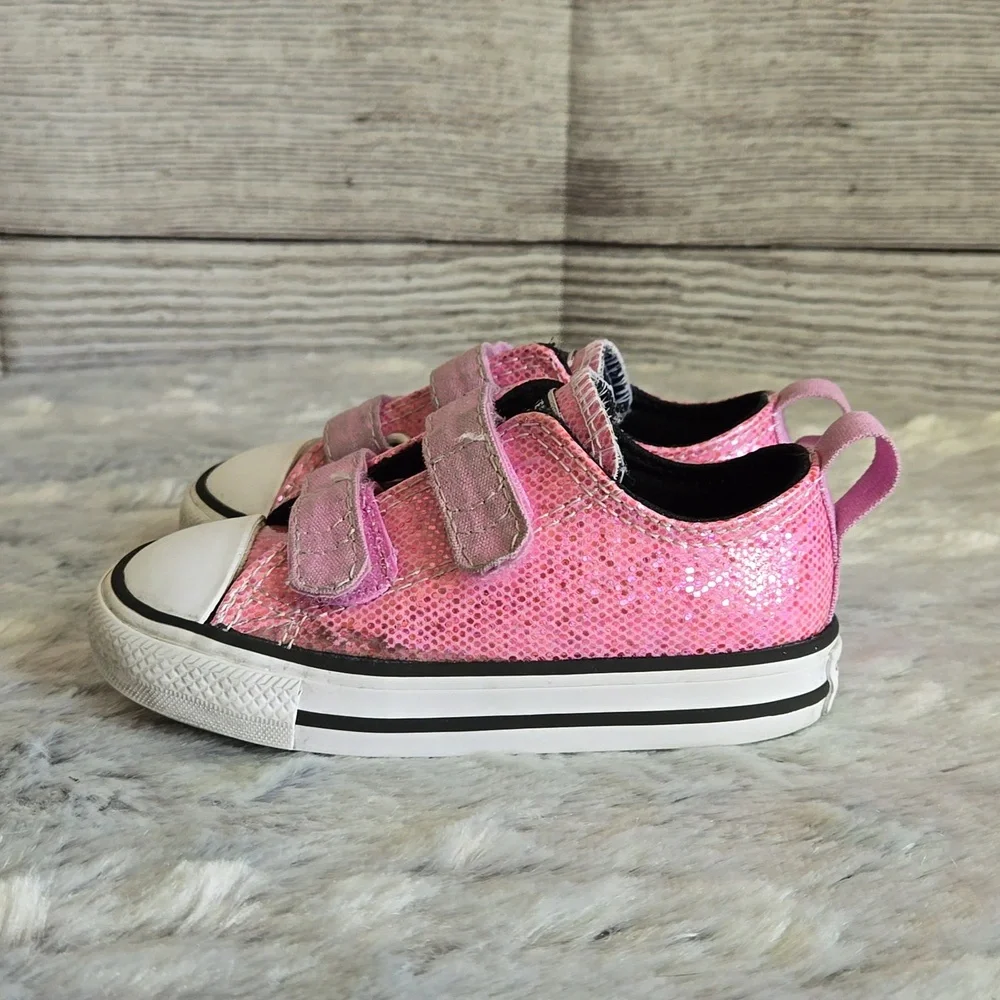 Converse Pink Sparkley Sneakers, Infant Girl Size 6, Great Condition
